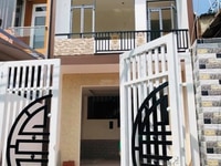 Nhà 2 tầng 2 mê kiệt đường Tôn Đản, diện tích đất 108m, hướng Đông Nhà 2 tầng 2 mê kiệt đường Tôn Đản, diện tích đất 108m, hướng Đông