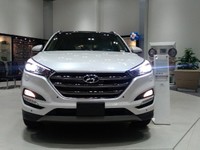 Bán xe Hyundai Tucson Giá Tốt, Hỗ Trợ Vay Lãi Suất Thấp. Bán xe Hyundai Tucson Giá Tốt, Hỗ Trợ Vay Lãi Suất Thấp.