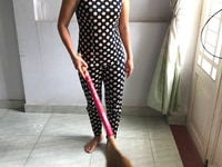 Tuyển 01 nữa quét dọn nhà cửa. Cẩn thận chăm chỉ Tuyển 01 nữa quét dọn nhà cửa. Cẩn thận chăm chỉ