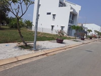 Sang gấp lô H2 mặt hồ nhà tre sát lô góc giá 740tr làng sen việt nam Sang gấp lô H2 mặt hồ nhà tre sát lô góc giá 740tr làng sen việt nam