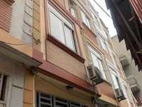 Nhà xây 4 tầng, diện tích tầng 1 là 26 m2, tầng 2 là 32m, mặt tiền 6m Nhà xây 4 tầng, diện tích tầng 1 là 26 m2, tầng 2 là 32m, mặt tiền 6m