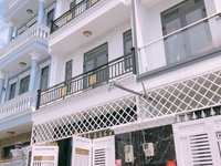 Nhà 4 tầng, ngay Thị Trấn, DT: 5,4x10m,HXH 8m Nhà 4 tầng, ngay Thị Trấn, DT: 5,4x10m,HXH 8m
