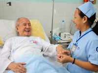 Gia đình cần tìm 1 người chăm bé 1 người giúp việc nhà 1 người chăm bà Gia đình cần tìm 1 người chăm bé 1 người giúp việc nhà 1 người chăm bà