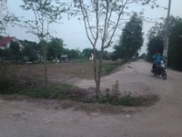 Kẹt tiền bán gấp lô đất thổ, 5x20m, đường Basa, sổ đỏ, 650 triệu Kẹt tiền bán gấp lô đất thổ, 5x20m, đường Basa, sổ đỏ, 650 triệu