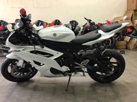 Chuyên bán xe yamaha R6 date nhập khẩu nguyên chiếc còn mới 100% Chuyên bán xe yamaha R6 date nhập khẩu nguyên chiếc còn mới 100%