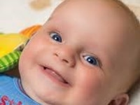 Cần tuyển một người giúp việc nhà một người chăm người già 1 giữ em bé Cần tuyển một người giúp việc nhà một người chăm người già 1 giữ em bé
