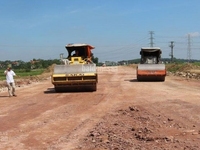 Bán mấy lô N7 nhìn trung tâm thương mại khu dân cư số 4, Việt Yên. Bán mấy lô N7 nhìn trung tâm thương mại khu dân cư số 4, Việt Yên.