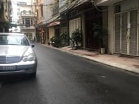 Bán nhà phân lô Xuân La, 5 tầng, ô tô vào nhà, 7 tỷ, 45m2, nhà còn đẹp Bán nhà phân lô Xuân La, 5 tầng, ô tô vào nhà, 7 tỷ, 45m2, nhà còn đẹp