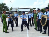 Tuyển bảo vệ nam/nữ trực và giám sát/quẹt thẻ/kiểm tra thẻ thanh toán Tuyển bảo vệ nam/nữ trực và giám sát/quẹt thẻ/kiểm tra thẻ thanh toán