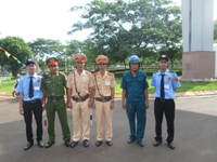 Tuyển nam nữ giám sát camera,quẹt thẻ xe,trực sảnh Tuyển nam nữ giám sát camera,quẹt thẻ xe,trực sảnh