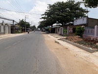 Góc 2 MT đường Hùng Vương xe hơi tới đất 1000m2 dân cư đông đúc Góc 2 MT đường Hùng Vương xe hơi tới đất 1000m2 dân cư đông đúc