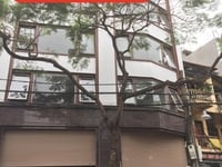 Cho thuê nhà mặt phố Triệu Viêt Vương, MT: 6m5, S: 140m2x 6.5 tầng Cho thuê nhà mặt phố Triệu Viêt Vương, MT: 6m5, S: 140m2x 6.5 tầng