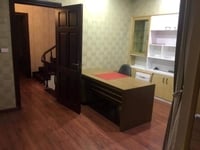 Cho thuê nhà biệt thự sân vườn Cầu Giấy ô tô đỗ trong nhà Cho thuê nhà biệt thự sân vườn Cầu Giấy ô tô đỗ trong nhà