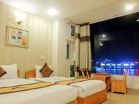 Nhà mặt phố 5 tầng Bát Đàn,Hoàn Kiếm.Dt:157m2.Mt:5.1m.Vị trí đoạn đẹp Nhà mặt phố 5 tầng Bát Đàn,Hoàn Kiếm.Dt:157m2.Mt:5.1m.Vị trí đoạn đẹp