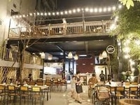 Cho thuê nhà mặt đường Yên Lãng, Hoàng cầu làm nhà hàng, cafe 400m2 Cho thuê nhà mặt đường Yên Lãng, Hoàng cầu làm nhà hàng, cafe 400m2