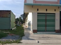 Tôi cần bán dãy trọ 16phòng 300M2 sát KCN đang thuê kín, dân cư đông Tôi cần bán dãy trọ 16phòng 300M2 sát KCN đang thuê kín, dân cư đông