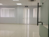 Cho Thuê Văn Phòng Quận 5 , DT 70m2 - 220m2,MT đường Nguyễn Chí Thanh Cho Thuê Văn Phòng Quận 5 , DT 70m2 - 220m2,MT đường Nguyễn Chí Thanh