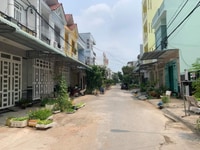 Bán nhà mặt tiền đường Ngô Thị Nhậm, ngang 5m dài 12.7m , sổ hồng hoàn Bán nhà mặt tiền đường Ngô Thị Nhậm, ngang 5m dài 12.7m , sổ hồng hoàn