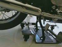 Mua bệ nâng xe máy trong không gian nhỏ hẹp Mua bệ nâng xe máy trong không gian nhỏ hẹp