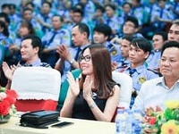 Tuyển 21 nam nữ bảo vệ làm theo nguyện vọng, lương cao, nhận việc ngay Tuyển 21 nam nữ bảo vệ làm theo nguyện vọng, lương cao, nhận việc ngay