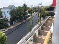 Nhà phố 1 trệt 2 lầu 166m2, cách Làng ĐH QG Thủ Đức 5p, NH VCB 70% Nhà phố 1 trệt 2 lầu 166m2, cách Làng ĐH QG Thủ Đức 5p, NH VCB 70%