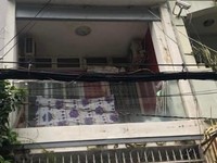 Hot!! Giá rẻ, Nhà NC Minh Phụng, P2, Q11 - Vòng Xoay Cây Gỗ Hot!! Giá rẻ, Nhà NC Minh Phụng, P2, Q11 - Vòng Xoay Cây Gỗ