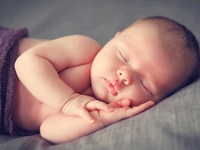 Tuyển 1 giúp việc nhà nấu cơm, 1 chăm giữ trẻ Tuyển 1 giúp việc nhà nấu cơm, 1 chăm giữ trẻ