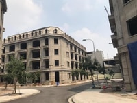 Cho thuê shophouse mặt phố 43 Phạm Văn Đồng DT 300m2 x 2t, 2 căn góc Cho thuê shophouse mặt phố 43 Phạm Văn Đồng DT 300m2 x 2t, 2 căn góc