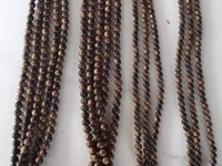 Chuyên mặt hàng sánh chìm chuỗi hạt, dây chuyền, mặt dây chuyền. Chuyên mặt hàng sánh chìm chuỗi hạt, dây chuyền, mặt dây chuyền.