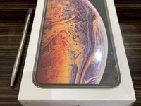 Iphone Xs max 512G gold world new 100% chưa active nguyên seal hộp USA Iphone Xs max 512G gold world new 100% chưa active nguyên seal hộp USA