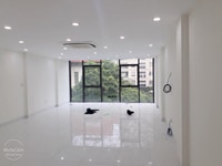 Cho thuê nhà mặt phố Tôn Đức Thắng, Đống Đa Dt 135m2 x 9T, có thuê lẻ Cho thuê nhà mặt phố Tôn Đức Thắng, Đống Đa Dt 135m2 x 9T, có thuê lẻ