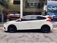 Ford Focus 2019 giảm 60 triệu tặng phụ kiện xe Ford Focus 2019 giảm 60 triệu tặng phụ kiện xe