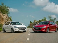 Hyundai Elantra face lift 2019 đủ màu giao ngay Hyundai Elantra face lift 2019 đủ màu giao ngay