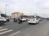 Cho thuê Kho 1.100 m2 mặt tiền Nguyễn Văn Linh có điện 3 pha Cho thuê Kho 1.100 m2 mặt tiền Nguyễn Văn Linh có điện 3 pha