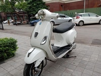 Piaggio Vespa 3VIE trắng 2017 chủ nữ đi Piaggio Vespa 3VIE trắng 2017 chủ nữ đi