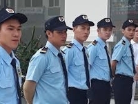 Tuyển gấp 17 nhân viên nam nữ bảo vệ , quẹt thẻ xe, giám sát camera Tuyển gấp 17 nhân viên nam nữ bảo vệ , quẹt thẻ xe, giám sát camera