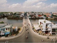 Một lô chẳng lớn hơn ai 3 LÔ CHỤM LẠI RA NGAY CÁI BIỆT THỰ BỰ Một lô chẳng lớn hơn ai 3 LÔ CHỤM LẠI RA NGAY CÁI BIỆT THỰ BỰ