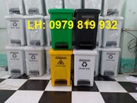 Thùng Rác có in logo trong bệnh viện Thùng Rác có in logo trong bệnh viện