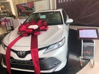 Bán toyota camry 2.5Q màu trắng ngọc trai giao ngay Bán toyota camry 2.5Q màu trắng ngọc trai giao ngay