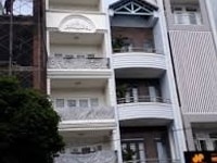 Cho thuê nhà HXH đường Nguyễn Cửu Vân, 5m x 25m trệt 5 lầu, nhà đẹp, Cho thuê nhà HXH đường Nguyễn Cửu Vân, 5m x 25m trệt 5 lầu, nhà đẹp,