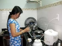 Cần tìm người giúp việc nhà bao ăn ở lại Cần tìm người giúp việc nhà bao ăn ở lại