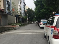 Bán đất có nhà cấp 4 Nguyễn Hoàng Tôn, mặt ngõ kinh doanh tốt, 2.8 tỷ Bán đất có nhà cấp 4 Nguyễn Hoàng Tôn, mặt ngõ kinh doanh tốt, 2.8 tỷ