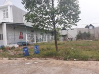 Bán gấp với giá rẻ nằm ngay chợ dân sinh Bán gấp với giá rẻ nằm ngay chợ dân sinh