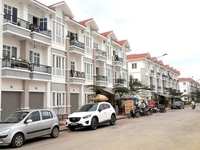 Nhượng căn hộ tầng 1, 63.4m2, 2WC, hướng Đông Bắc, hỗ trợ ngân hàng Nhượng căn hộ tầng 1, 63.4m2, 2WC, hướng Đông Bắc, hỗ trợ ngân hàng