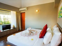 Bán gấp khách sạn thuộc vị trí Vàng ngay bờ hồ Hoàn Kiếm 135 tỷ. Bán gấp khách sạn thuộc vị trí Vàng ngay bờ hồ Hoàn Kiếm 135 tỷ.