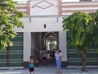 Bán dãy trọ 16 phòng 2 kiot,ngay kcn bắc đồng phú dt 465m2 shr bớt lộc Bán dãy trọ 16 phòng 2 kiot,ngay kcn bắc đồng phú dt 465m2 shr bớt lộc