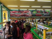 Cần tuyển gấp nam nữ bán hàng tại cửa hàng Cần tuyển gấp nam nữ bán hàng tại cửa hàng