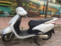 Honda lead màu trắng cần bán.. Honda lead màu trắng cần bán..