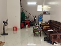 Nhà Lạc Long Quân, DT 54m2, 4 tầng, 4,1 tỷ, nhà ở luôn, cách ô tô 60m Nhà Lạc Long Quân, DT 54m2, 4 tầng, 4,1 tỷ, nhà ở luôn, cách ô tô 60m