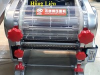 Máy cán bánh canh,máy cắt sợi bánh canh,máy cắt sợi mỳ dùng bán quán . Máy cán bánh canh,máy cắt sợi bánh canh,máy cắt sợi mỳ dùng bán quán .